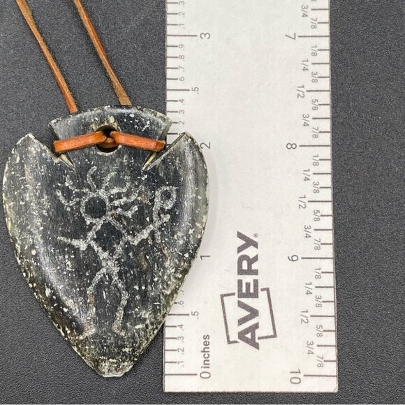 Carved Soapstone Dagger Shaped Pendant Necklace 17in - Picture 3 of 16